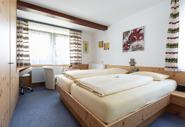 Doppelzimmer Wohnbeispiel Hotel Silberdistel Hinterzarten Schwarzwald